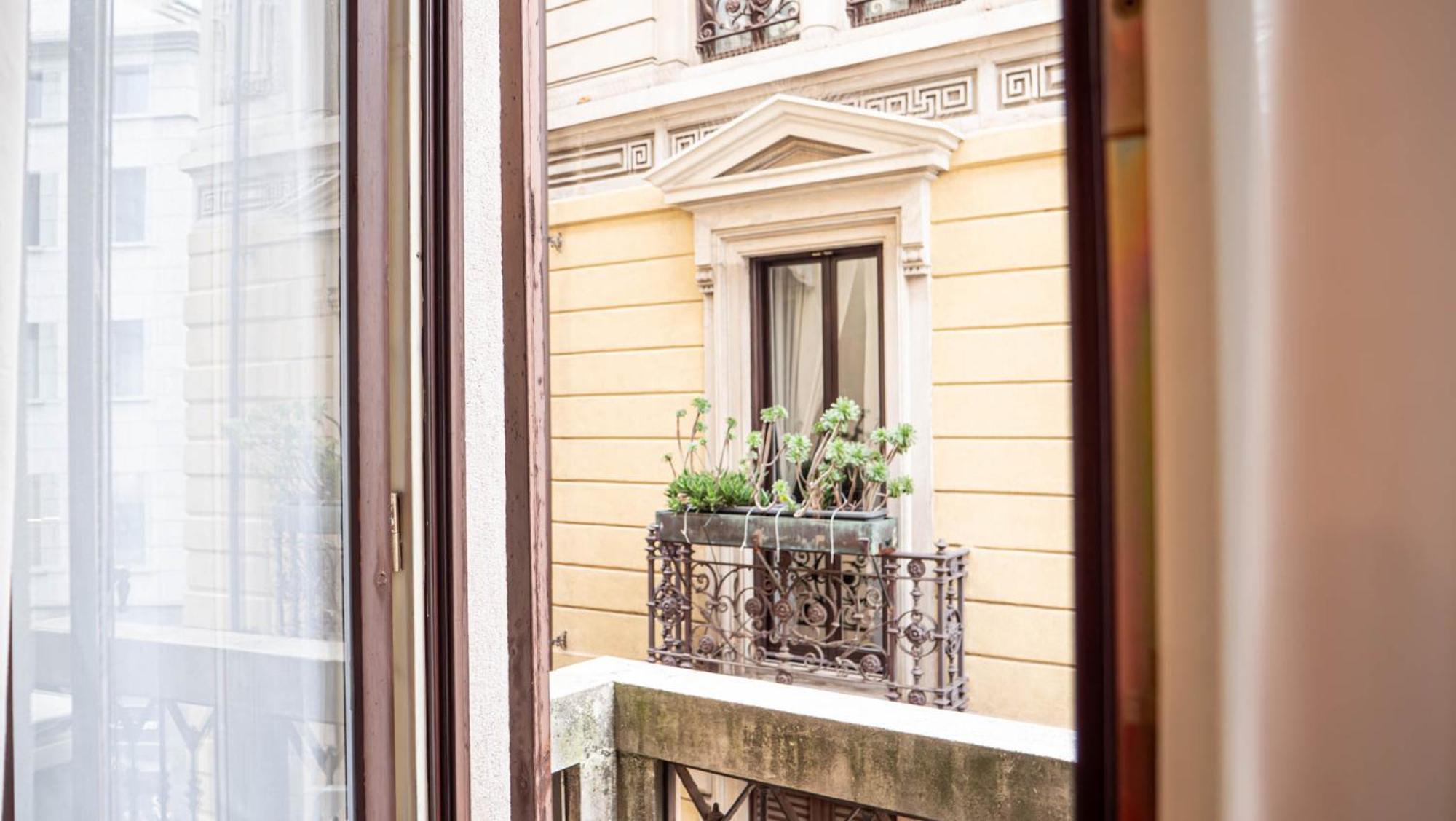 Appartamento Superhouse Piazza Duomo Area Milan Exterior photo